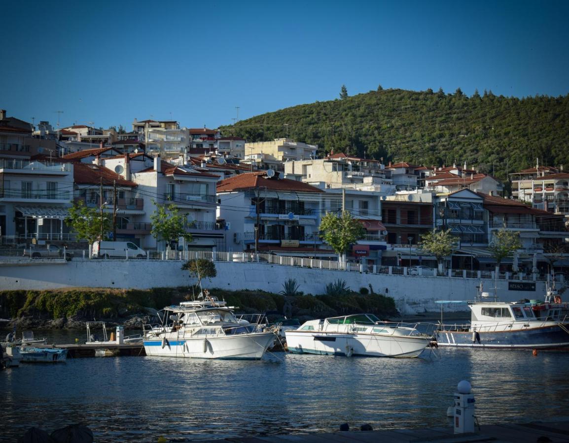 Glaros Blue Hotel Neos Marmaras Bagian luar foto